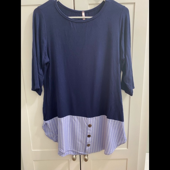 Tops - Women’s Top XL